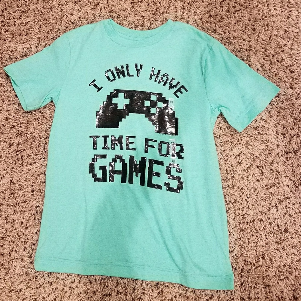 Boys NWT graphic tee